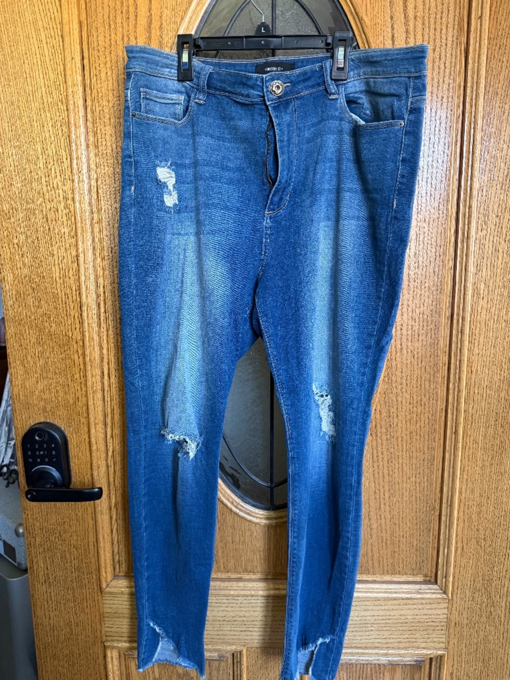 Forever 21 blue skinny jeans with distressed details Size 16 - Picture 1 of 3